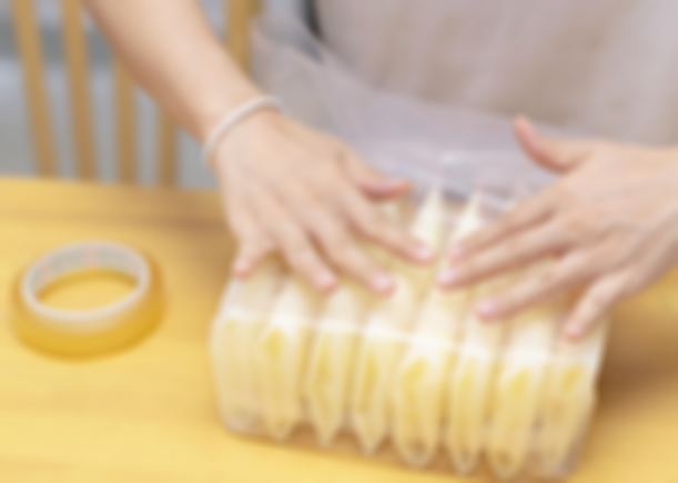 放冰箱的母乳怎么判断是否变质了呢？