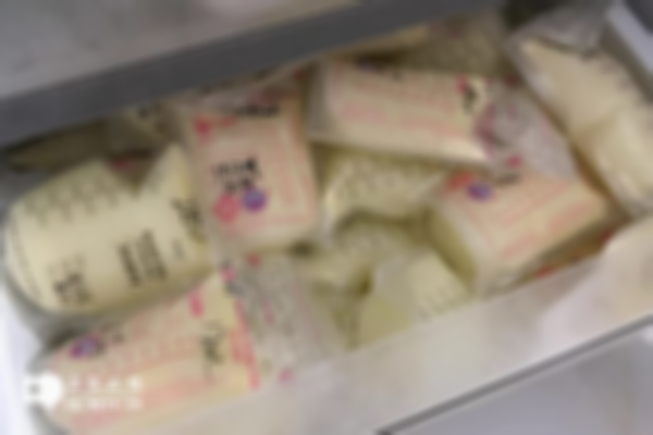 母乳在保鲜袋存放时间公布：附上母乳保鲜袋正确使用方法