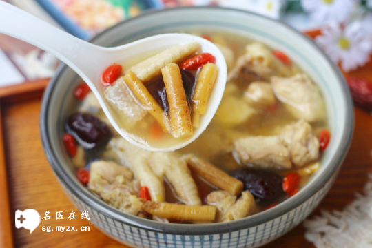 知识科普：女性气虚血虚多吃哪些食物？这四大类放心吃