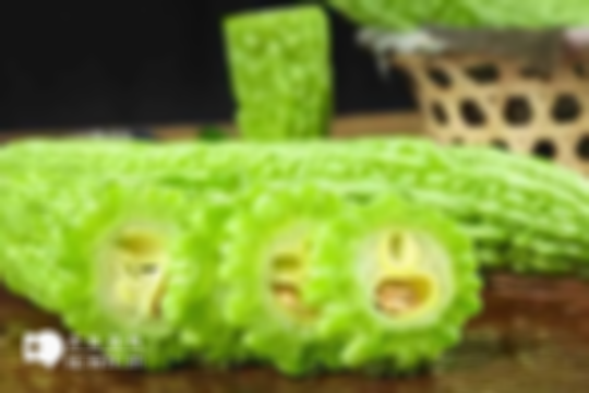 孕妇吃苦瓜有何影响？三大关键因素，早了解早避免