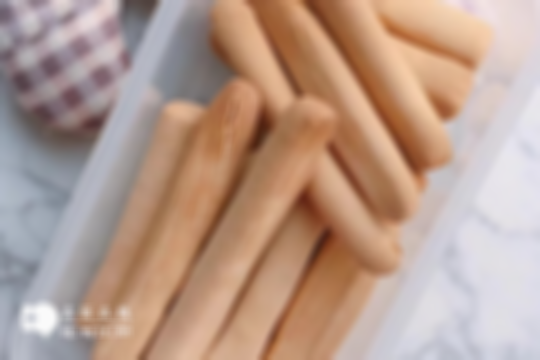 宝宝长牙期哭闹，怎么选择合适的磨牙工具呢？揭晓正确使用方法，帮宝宝度过难关