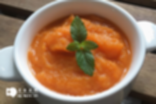 六月龄宝宝食用胡萝卜泥的利弊分析：安全吗？好处与坏处一网打尽