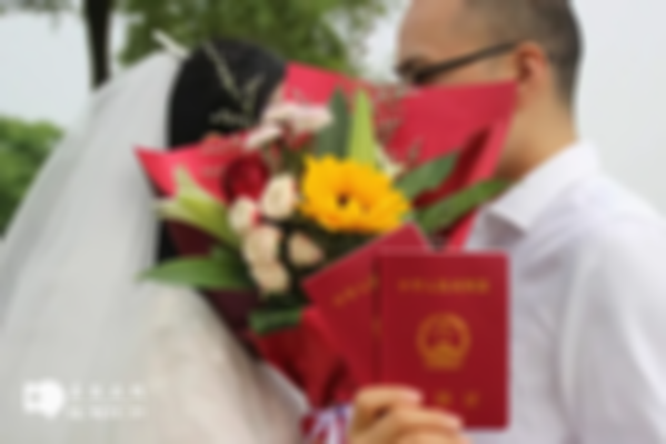 2025单身女性在娄底市中心医院试管婴儿需要多少钱？附上这份费用明细表